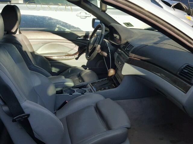 WBABS53451JU81709 - 2001 BMW 330 CI SILVER photo 5