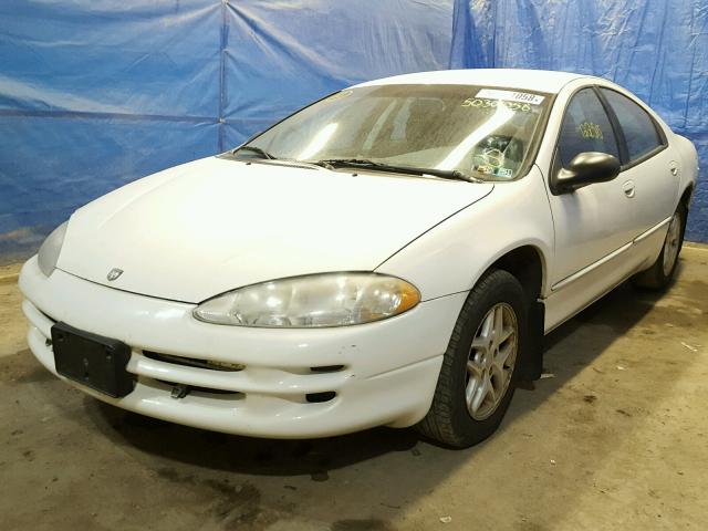 2B3HD46R22H313510 - 2002 DODGE INTREPID S WHITE photo 2