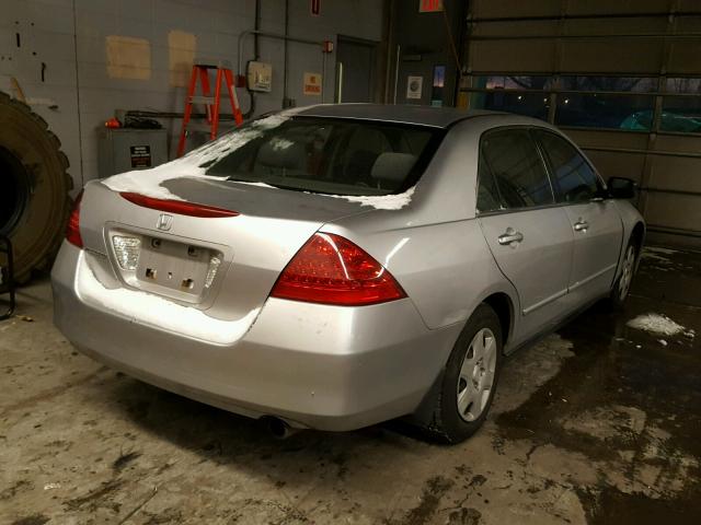 JHMCM56487C016897 - 2007 HONDA ACCORD LX SILVER photo 4