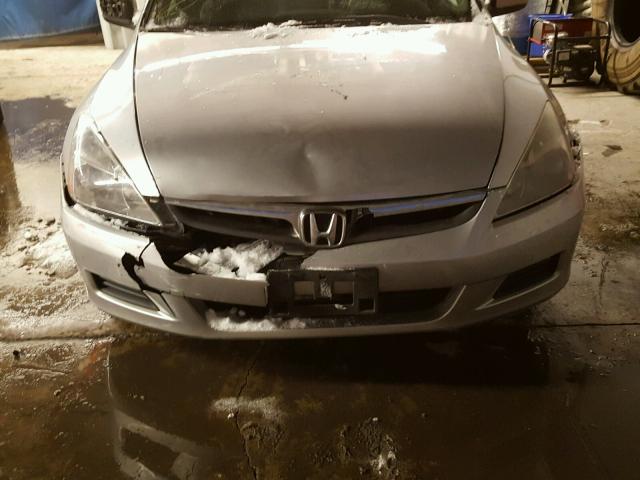 JHMCM56487C016897 - 2007 HONDA ACCORD LX SILVER photo 9