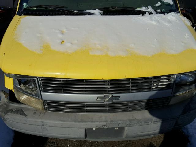 1GCDL19X64B117493 - 2004 CHEVROLET ASTRO YELLOW photo 7