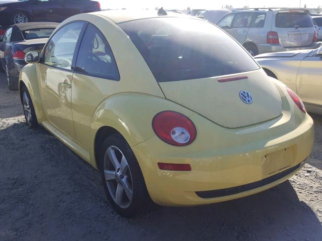 3VWPW31C68M502637 - 2008 VOLKSWAGEN NEW BEETLE 黄色 照片 3