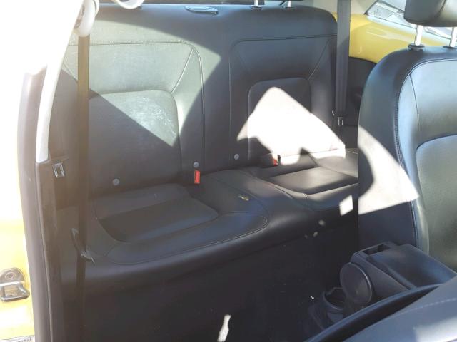 3VWPW31C68M502637 - 2008 VOLKSWAGEN NEW BEETLE 黄色 照片 6