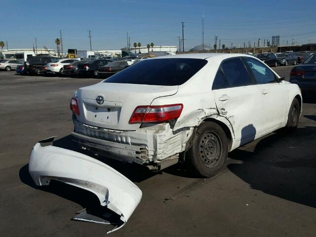 4T4BE46K58R040963 - 2008 TOYOTA CAMRY CE WHITE photo 4
