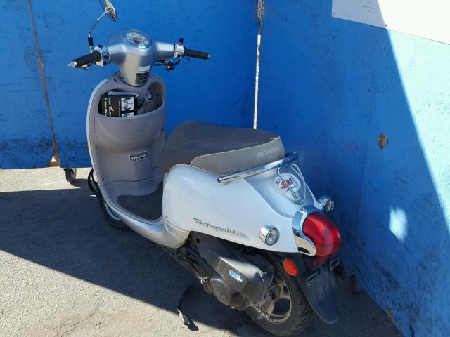 LALAF7012F3202756 - 2015 HONDA NCH50 WHITE photo 3