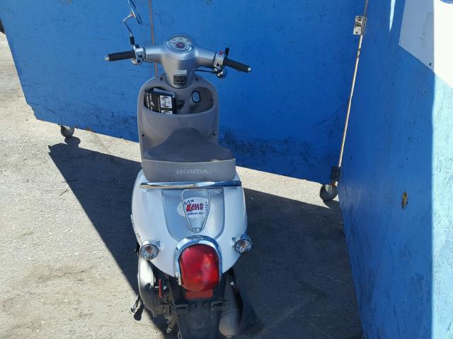 LALAF7012F3202756 - 2015 HONDA NCH50 WHITE photo 6