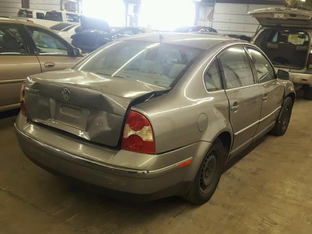 WVWPD63B52P343612 - 2002 VOLKSWAGEN PASSAT GLS GRAY photo 4