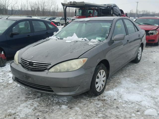 4T1BE32K36U714583 - 2006 TOYOTA CAMRY LE GRAY photo 2