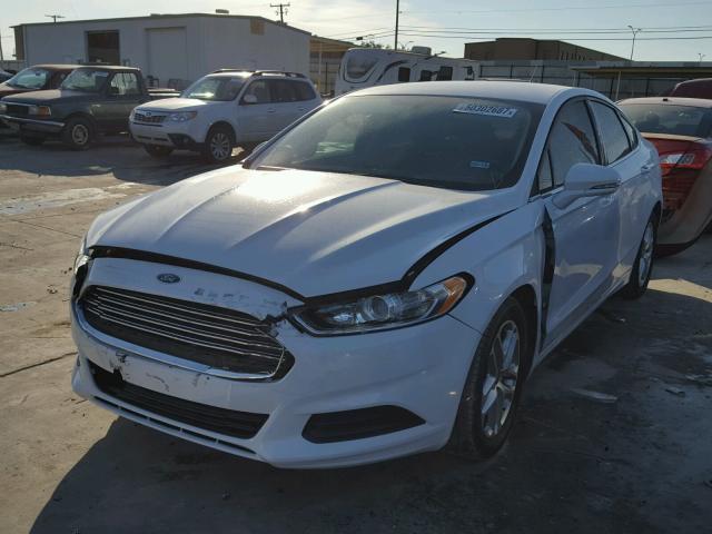 1FA6P0H79E5375327 - 2014 FORD FUSION SE WHITE photo 2