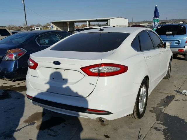 1FA6P0H79E5375327 - 2014 FORD FUSION SE WHITE photo 4