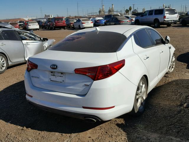 5XXGM4A71DG149320 - 2013 KIA OPTIMA LX WHITE photo 4