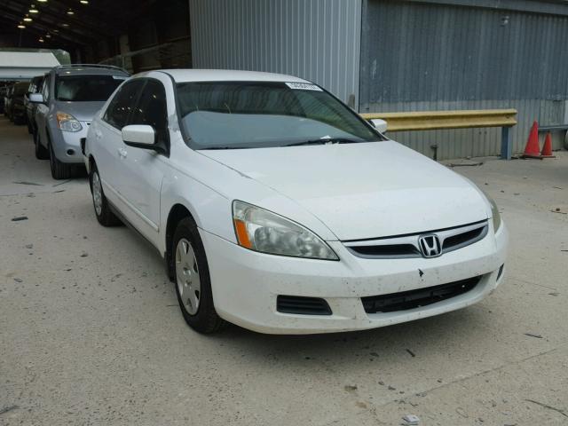 3HGCM56477G711629 - 2007 HONDA ACCORD LX WHITE photo 1