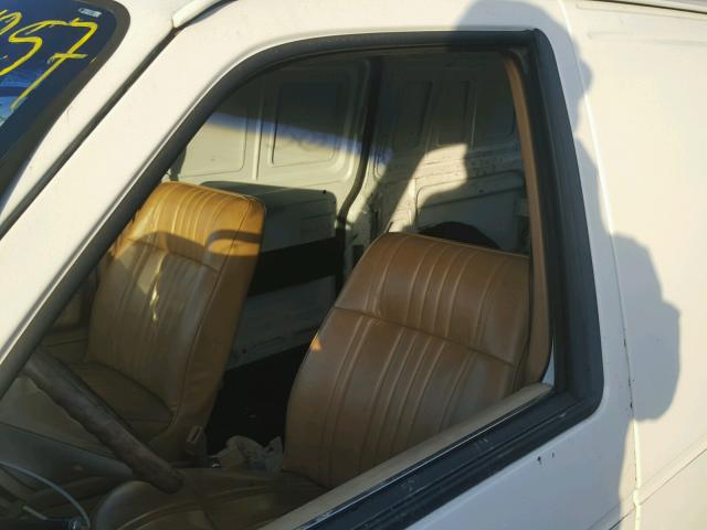 1B7GK1337JX376885 - 1988 DODGE MINI RAM WHITE photo 9