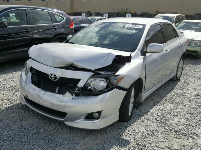 2T1BU4EE0AC379601 - 2010 TOYOTA COROLLA BA SILVER photo 2