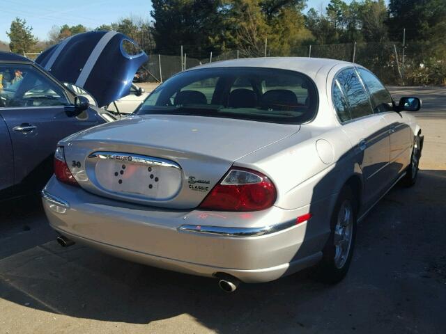 SAJDA01C6YFL37368 - 2000 JAGUAR S-TYPE SILVER photo 4