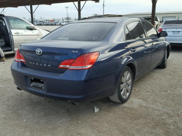 4T1BK36B06U109777 - 2006 TOYOTA AVALON XL BLUE photo 4