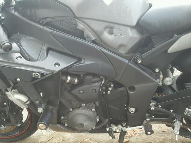 JYARN23E8DA015014 - 2013 YAMAHA YZFR1 BLACK photo 9