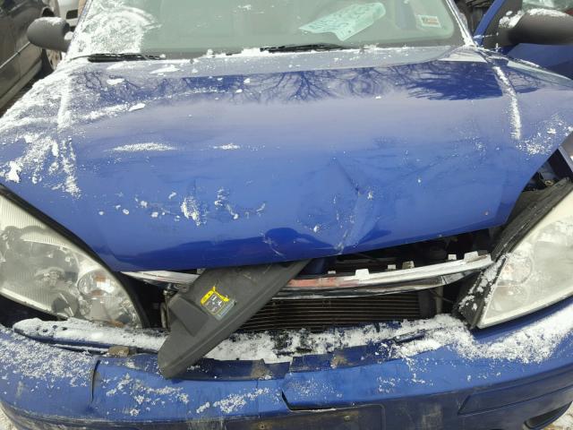 1FAFP37N16W236466 - 2006 FORD FOCUS ZX5 BLUE photo 7