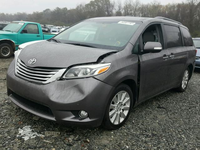 5TDYK3DC9GS741791 - 2016 TOYOTA SIENNA XLE GRAY photo 2