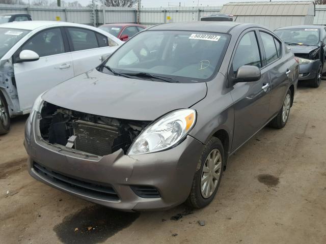 3N1CN7AP0EL824208 - 2014 NISSAN VERSA S GRAY photo 2