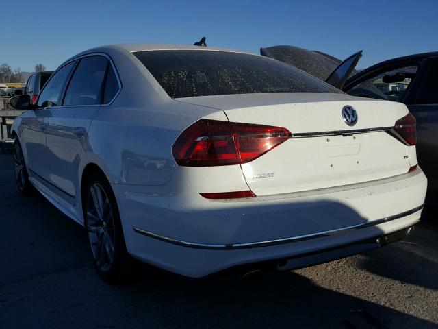 1VWDT7A39HC080030 - 2017 VOLKSWAGEN PASSAT R-L WHITE photo 3