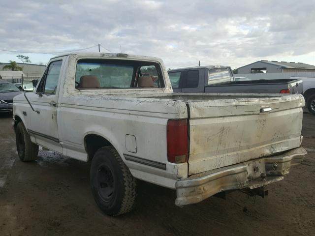 1FTDF15Y9PNB18355 - 1993 FORD F150 WHITE photo 3