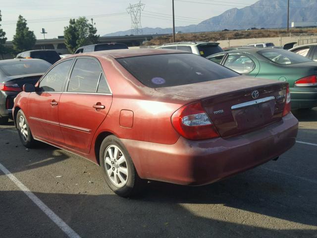 4T1BE32KX3U124621 - 2003 TOYOTA CAMRY LE RED photo 3