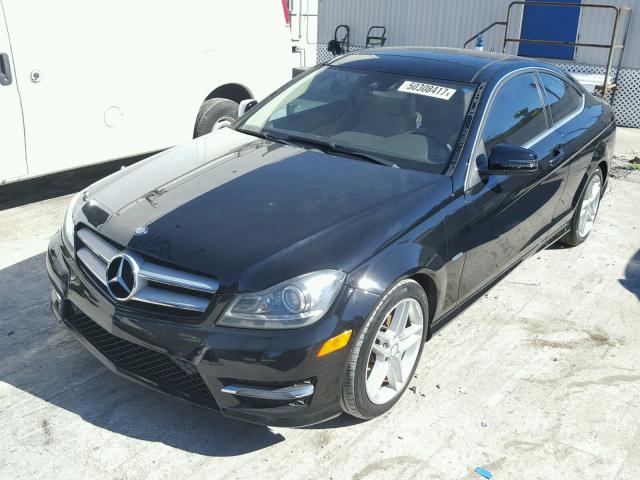 WDDGJ5HB4CF742021 - 2012 MERCEDES-BENZ C 350 BLACK photo 2