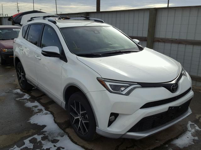 JTMJFREV0GD183642 - 2016 TOYOTA RAV4 SE WHITE photo 1