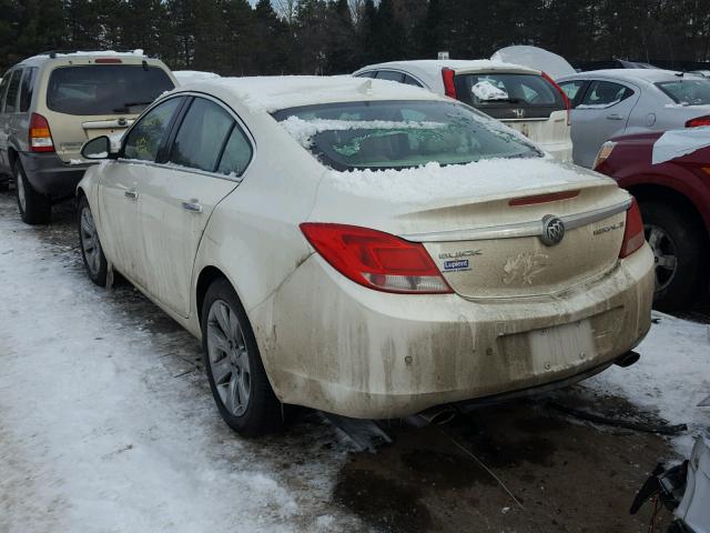 2G4GS5EV8D9129556 - 2013 BUICK REGAL PREM WHITE photo 3