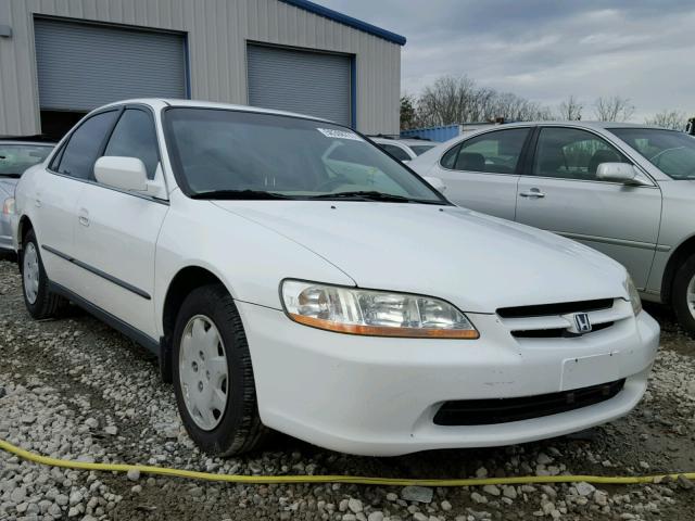 JHMCG6650XC018830 - 1999 HONDA ACCORD LX WHITE photo 1