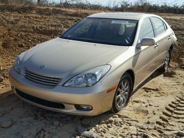 JTHBF30G220024842 - 2002 LEXUS ES 300 GOLD photo 2