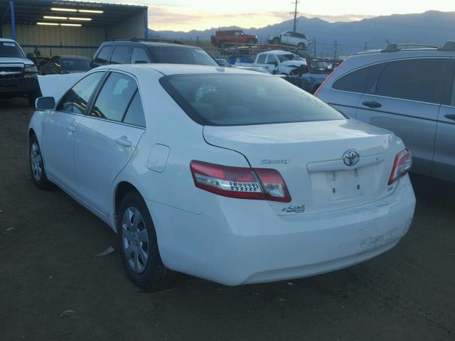 4T1BF3EK1BU774980 - 2011 TOYOTA CAMRY BASE WHITE photo 3