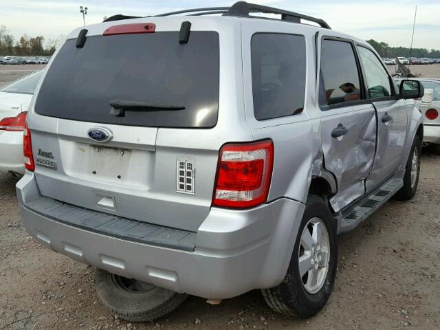 1FMCU0D75AKB24730 - 2010 FORD ESCAPE XLT SILVER photo 4