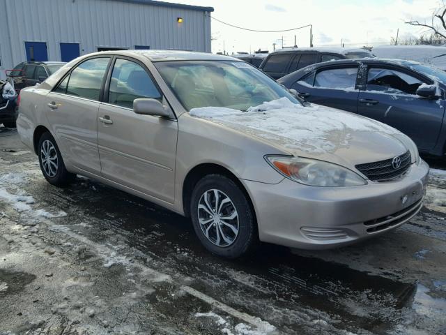 4T1BE32K13U660700 - 2003 TOYOTA CAMRY LE GOLD photo 1