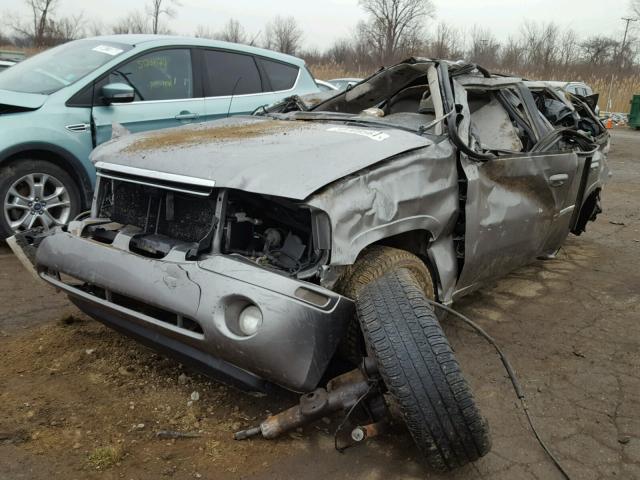 1GKDT13S772146250 - 2007 GMC ENVOY SILVER photo 2