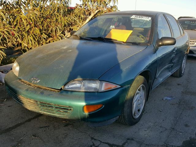 1G1JC5241W7294462 - 1998 CHEVROLET CAVALIER GREEN photo 2