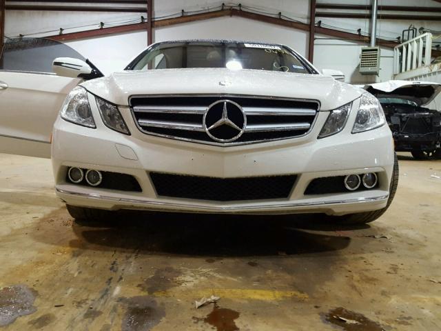 WDDKJ5GBXAF030637 - 2010 MERCEDES-BENZ E 350 WHITE photo 9