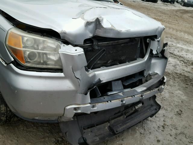 5FNYF28466B030845 - 2006 HONDA PILOT EX SILVER photo 9