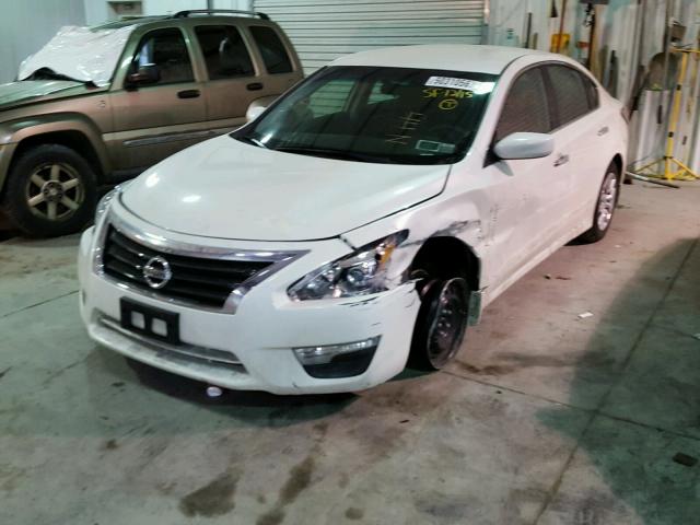 1N4AL3AP3FC576994 - 2015 NISSAN ALTIMA 2.5 WHITE photo 2