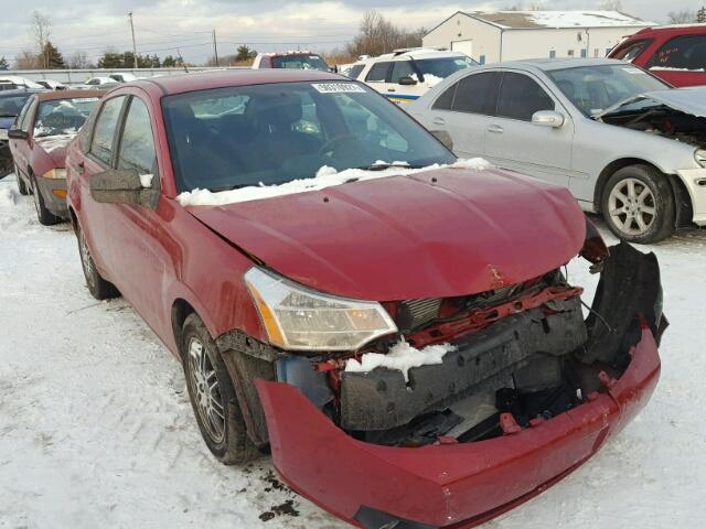 1FAHP3FN5AW288248 - 2010 FORD FOCUS SE RED photo 1