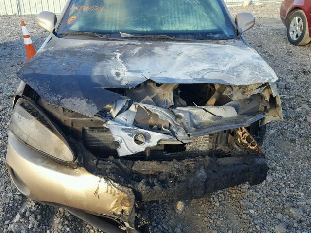 2G2WR524941193034 - 2004 PONTIAC GRAND PRIX 金色 照片 9