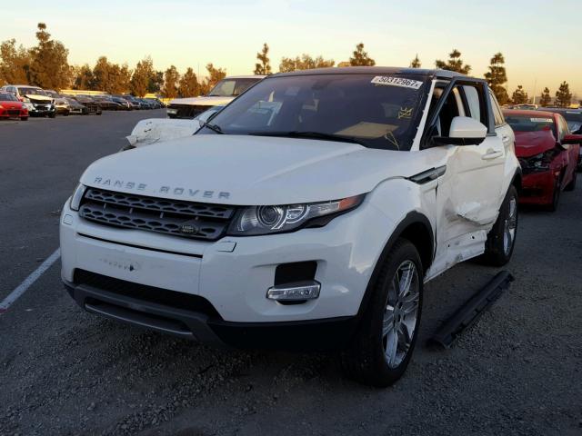 SALVP2BG0FH069670 - 2015 LAND ROVER RANGE ROVE WHITE photo 2