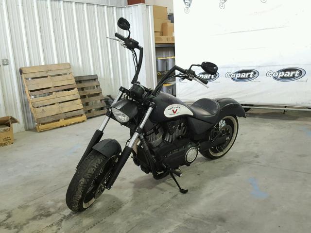5VPWB36N6C3000212 - 2012 VICTORY MOTORCYCLES HIGH-BALL Schwarz Foto 2