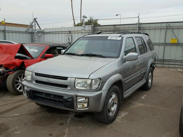 JNRAR07Y7YW075079 - 2000 INFINITI QX4 GRAY photo 2