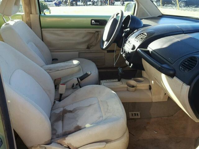 3VWCS21C41M418133 - 2001 VOLKSWAGEN NEW BEETLE 绿色 照片 5