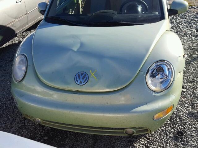 3VWCS21C41M418133 - 2001 VOLKSWAGEN NEW BEETLE 绿色 照片 7