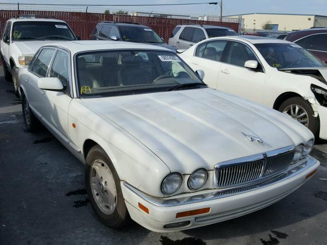 SAJHX1745SC749148 - 1995 JAGUAR XJ6 WHITE photo 1