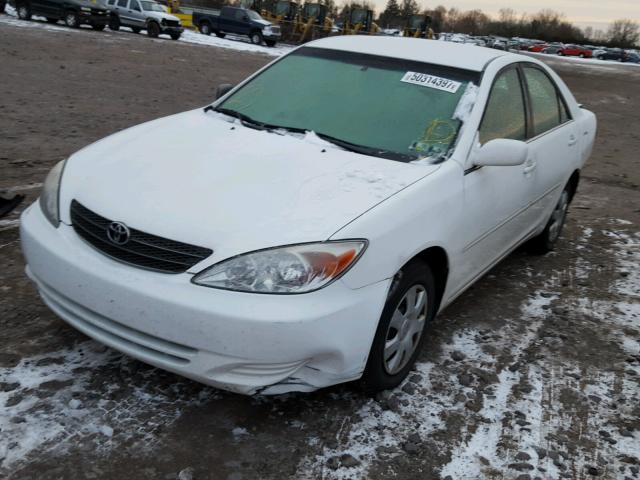 4T1BE32K33U130440 - 2003 TOYOTA CAMRY LE WHITE photo 2