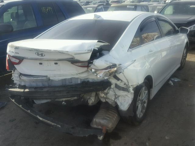 5NPEB4AC0EH927137 - 2014 HYUNDAI SONATA GLS WHITE photo 4